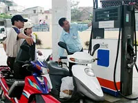 Bộ Công thương công bố đường dây nóng xử lý đầu cơ xăng dầu