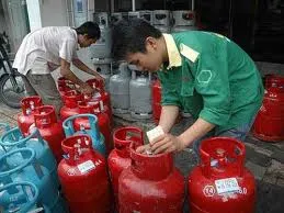Từ 1/3/2011: Giá gas bán lẻ tăng 9.000 - 10.000 đồng/bình 12kg