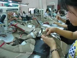 Ngừng áp thuế chống phá giá giày mũ da là phù hợp thực tế