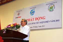 Tp.HCM phát động chương trình thi đua Gia đình tiết kiệm điện 2011