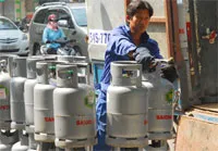 Từ 1/4/2011: Giá gas bán lẻ tăng lên mức 348.000 đồng/bình 12kg