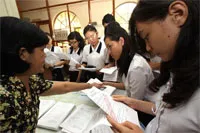 Kết thúc thời hạn nộp hồ sơ ĐKDT ĐH, CĐ 2011: Xu hướng chọn trường vừa sức