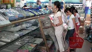 TP.HCM Triển khai chương trình bình ổn 3 mặt hàng phục vụ năm học mới 2011-2012.