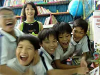 Những cánh chim non lạc tổ - Phần 1: Ngày ấy…và những bài học về lòng thương con người