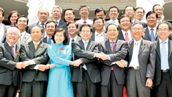 Bế mạc kỳ họp thứ 20, tổng kết hoạt động HĐND khóa VII (NK 2004 - 2011)