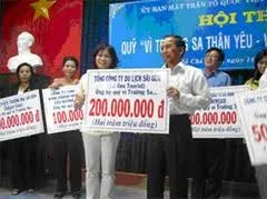 Vận động gần 400 triệu đồng xây dựng quỹ “ Vì Trường Sa thân yêu-Vì tuyến đầu Tổ quốc”
