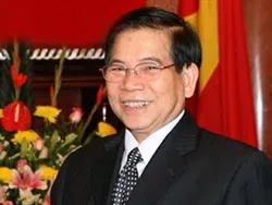 Chủ tịch nước Nguyễn Minh Triết dự họp mặt cán bộ Vành Đai Bình Đức