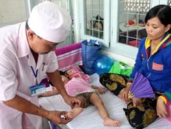 TPHCM: Ba Trẻ tử vong do tay chân miệng trong tháng 4