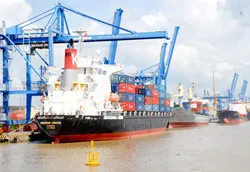 UBND Thành phố họp đánh giá tình hình kinh tế xã hội tháng 5 và 5 tháng đầu năm 2011