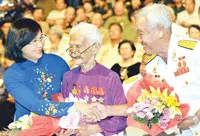 Giao lưu “Huyền thoại đường Hồ Chí Minh trên biển”