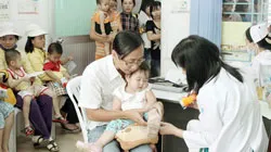Ngoại thành TPHCM: Phòng chống dịch bệnh khi chuyển mùa