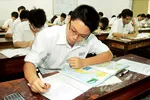 Ngày đầu thi tốt nghiệp THPT 2011: Đề văn vừa sức, Lý dễ thở