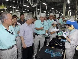 Tổng Bí thư, Chủ tịch QH Nguyễn Phú Trọng: Công nhân phải ý thức được mình là giai cấp tiên phong