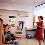 Cán bộ công đoàn học nghệ thuật nói chuyện trước công chúng