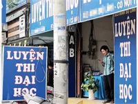 Trung tâm luyện thi cấp tốc vơ vét thí sinh