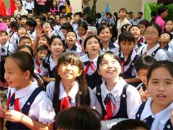 Phỏng vấn GS - TS Trần Hữu Tá về dự thảo “Đổi mới chương trình và sách giáo khoa giáo dục phổ thông sau năm 2015”