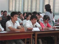 Hơn 75% thí sinh đến làm thủ tục dự thi