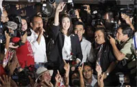 Bà Yingluck cam kết mang lại hoà bình cho nguời dân Thái Lan