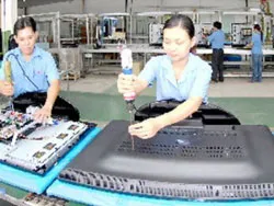 Kinh tế thành phố tiếp tục vượt qua khó khăn