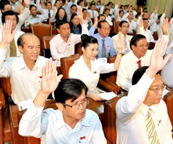 Nhìn lại kỳ họp lần thứ 2 HĐND TP khóa 8: Nhiệm kỳ mới, trách nhiệm mới