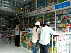 Thuốc ngoại vẫn đứng ở giá cao