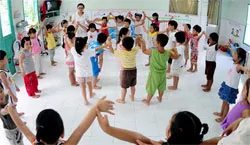 Trước thềm năm học mới 2011-2012: Gồng gánh áp lực trường lớp