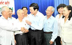 Đại biểu Quốc hội tiếp xúc cử tri quận 4