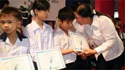 Học bổng CEP - Đồng hành cùng học sinh nghèo