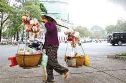 PV ông Nguyễn Tiên Phong - Trưởng Phòng phát triển công bằng và toàn diện về tiếp cận đa chiều để giảm thiệt thòi cho người nghèo đô thị