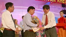 Tuyên dương 81 gương điển hình “Dân vận khéo” năm 2011