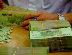 P/v bà Trương Thị Mai-Chủ nhiệm Ủy ban Các vấn đề xã hội của Quốc hội về vấn đề tiền luơng