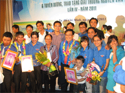 Người đọat giải thuởng Nguyễn Văn Trỗi -2011:“Nguời công nhân sáng tạo – một cán bộ Đòan năng động