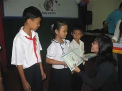 Kỷ niệm 20 năm thành lập quỹ trợ vốn CEP và đón nhận huân chương lao động hạng nhất