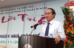 Phó Thủ Tướng Nguyễn Thiện Nhân chúc mừng các thầy cô nhân ngày Nhà giáo VN