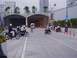 Ngày đầu thông xe hầm Thủ Thiêm