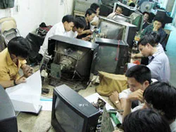 TW Đoàn sơ kết 3 năm thực hiện đề án “Hỗ trợ thanh niên học nghề và tạo việc làm giai đoạn 2008-2011”