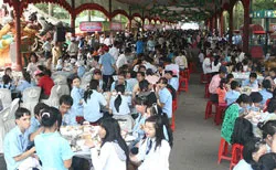 Hội trại người khuyết tật 2011