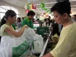 Phát triển các điểm bán hàng bình ổn tại Khu Công nghiệp