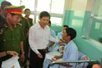 Phó Chủ tịch UBND TPHCM Lê Minh Trí thăm cán bộ chiến sĩ bị thương khi làm nhiệm vụ
