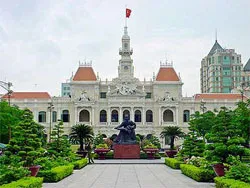 TPHCM kỷ niệm trọng thể các ngày lễ lớn và trao tặng các danh hiệu vinh dự Nhà nước