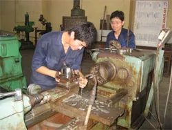 Dừng đào tạo trung cấp ở trường ĐH: Trả trung cấp về cho trường trung cấp