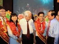TP.HCM tuyên dương 7 công dân tiêu biểu năm 2011