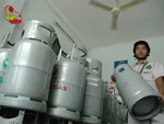 Giá gas tăng 24.000 đồng/bình 12 kg