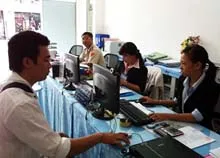 Quận 1 tích cực xây dựng hình ảnh người cán bộ công chức thân thiện, vì nhân dân