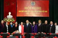Chủ tịch nước Trương Tấn Sang dự Hội nghị lần 8 Ban chấp hành Tổng Liên đoàn Lao động Việt Nam
