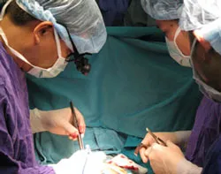 Bình luận: Vinh quang nền y học Việt Nam