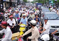 Đánh giá lại việc thực hiện kế hoạch Năm an toàn giao thông trên địa bàn thành phố trong 2 tháng qua