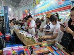 Bế mạc Hội sách TPHCM lần VII - năm 2012
