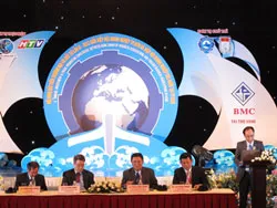 Hội nghị Xúc tiến Thương mại và Đầu tư lần thứ IV: Đẩy mạnh tái cấu trúc kinh tế