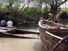 Giải pháp căn cơ để xoá bỏ nạn hút cát, gây sạt lở bờ sông